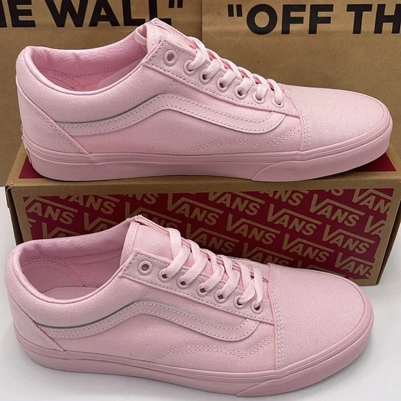 Vans Men’s Pink Sneakers Classic Design Old Skool
Pastel Mono Pink
VN000CT8PNK - Picture 5 of 16